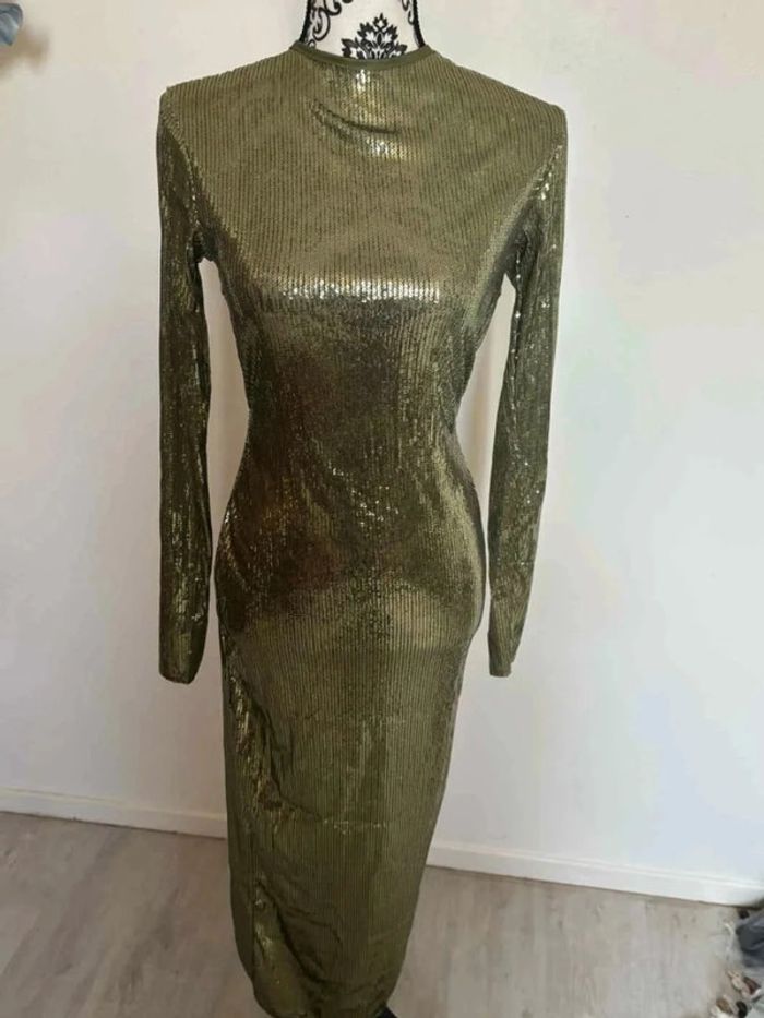 Robe de soirée verte toute en sequin - photo numéro 2