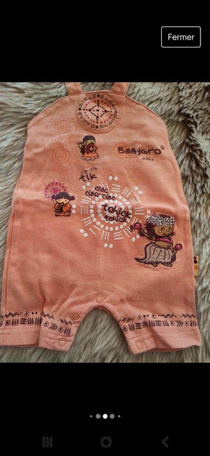 Lot 2 combinaisons babygro 6 mois - photo numéro 4