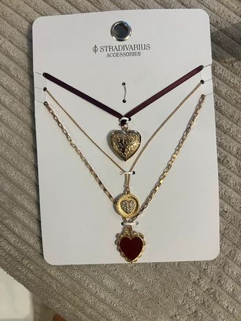 Lot de colliers stradivarius