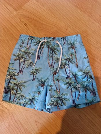 Short de bain garçon 4 ans TBE 