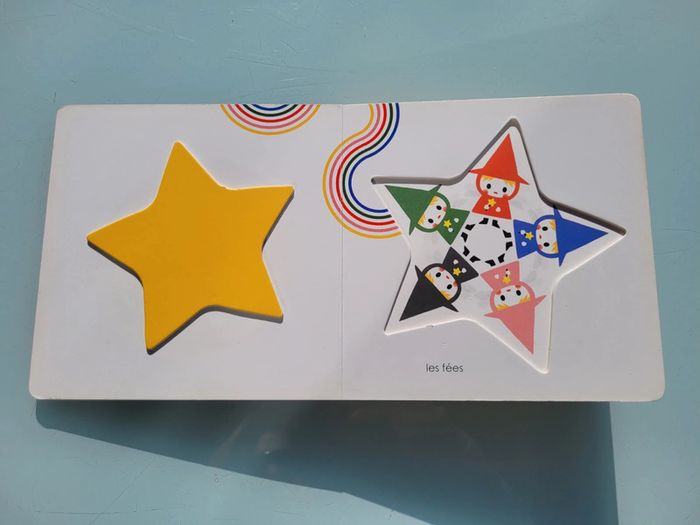 Imagier en relief tout-carton Mes Petits Héros - photo numéro 3