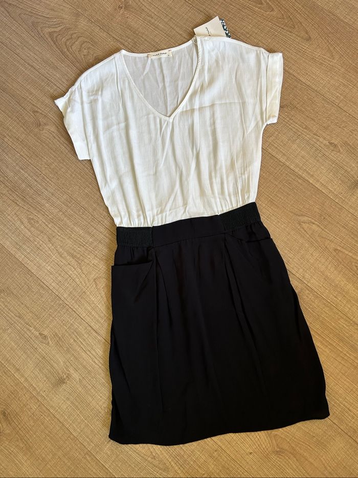 Robe noire et blanche neuve Naf Naf taille 36 (valeur 50€) - photo numéro 7