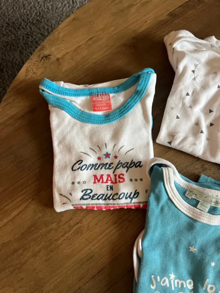 Lot de 8 bodies manches courte divers marques - photo numéro 2