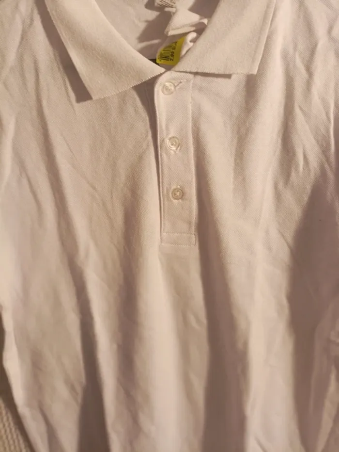 Polo blanc - photo numéro 2