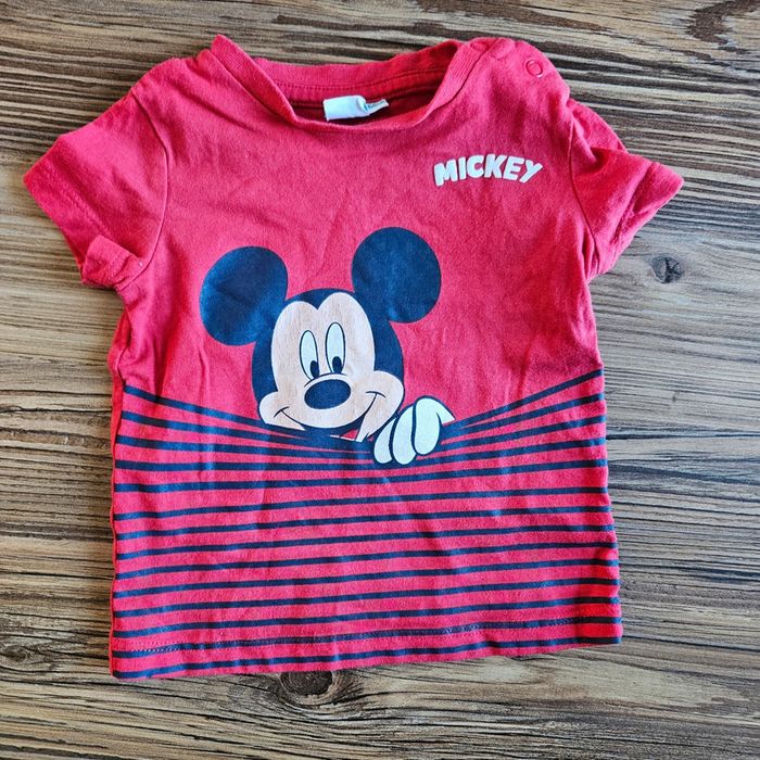 Tee-shirt manches courtes, taille 6 mois