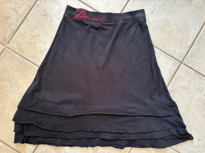 Jupe Desigual taille XS - photo numéro 2