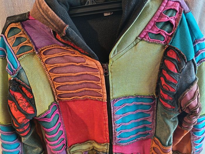 Manteau coloré, style patchwork. - photo numéro 2