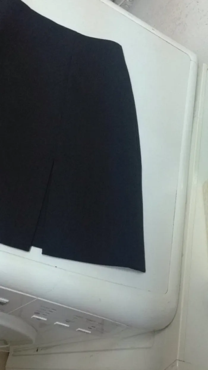 Jupe noire neuve T42 Jennyfer - photo numéro 2