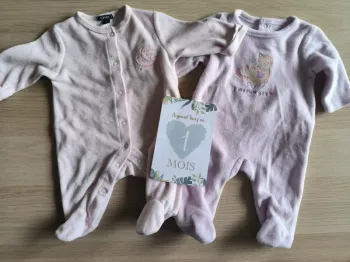 Lot 2 pyjamas velours - 1 mois