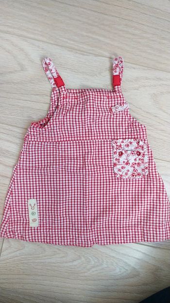 Robe été fleurs rouge carreau 3 mois