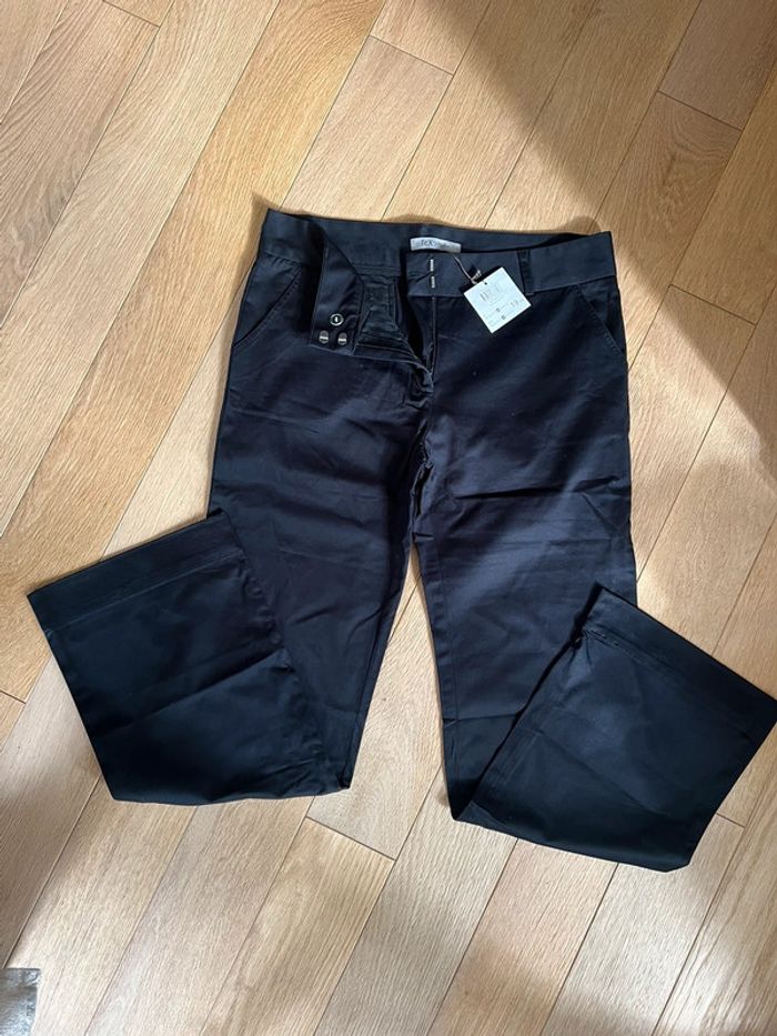 Pantalon bleu marine taille 44 tex neuf avec étiquette