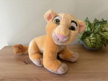 Doudou peluche Nala le roi lion the walt Disney compagny vintage
