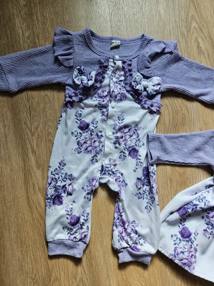 Robe et pyjama avec son bandeau bébé - photo numéro 3