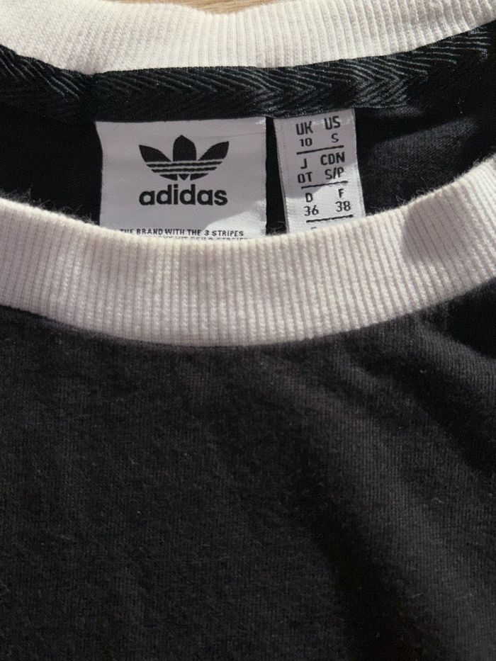 T-shirt adidas - photo numéro 2