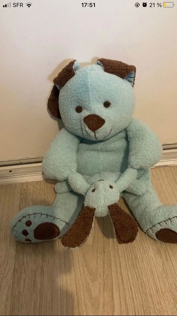 Maman ourson bisou bébé