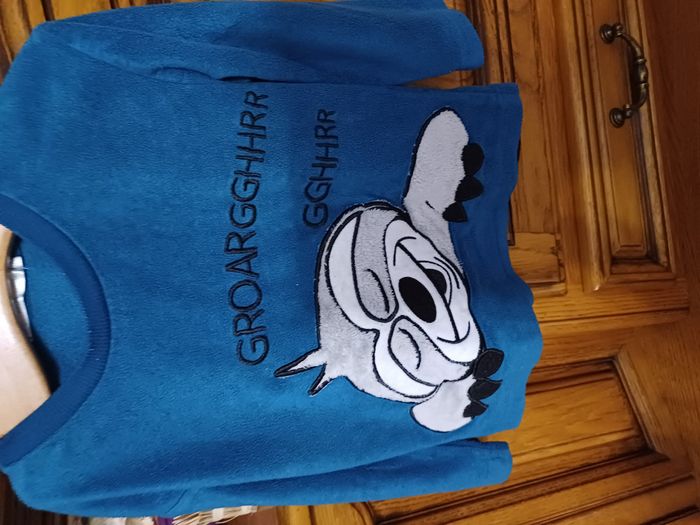 4 sweats garçons Taille 3 ans - photo numéro 2