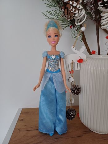 Poupée princesse cendrillon
