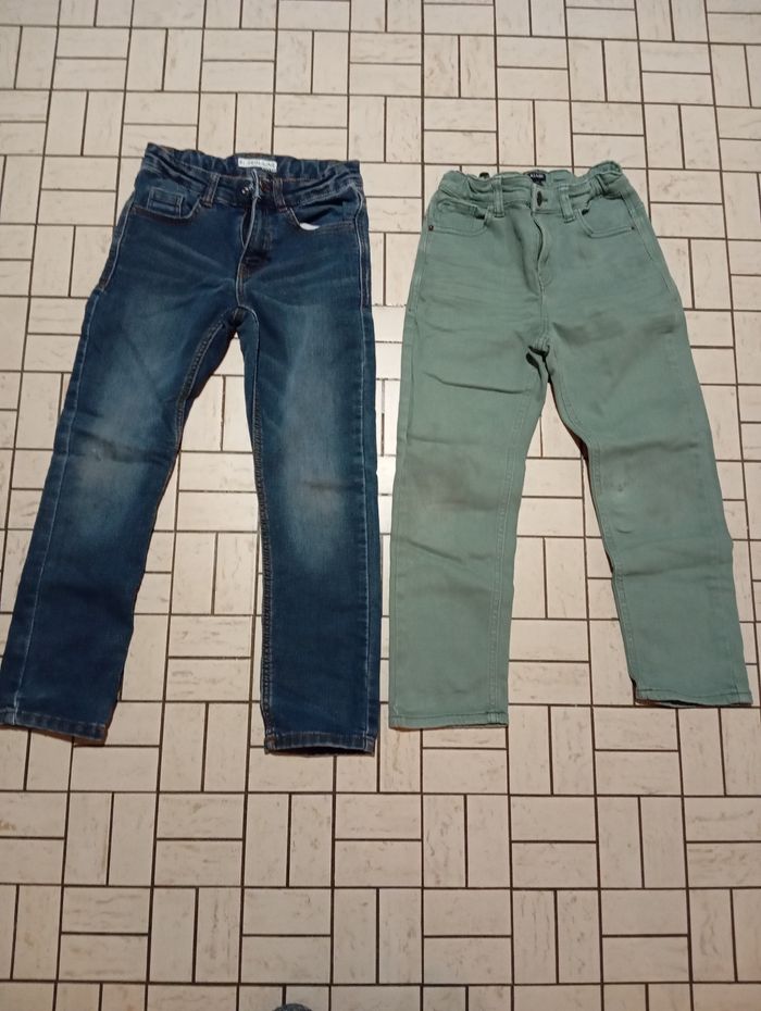 Lot deux jeans garçon 8 ans