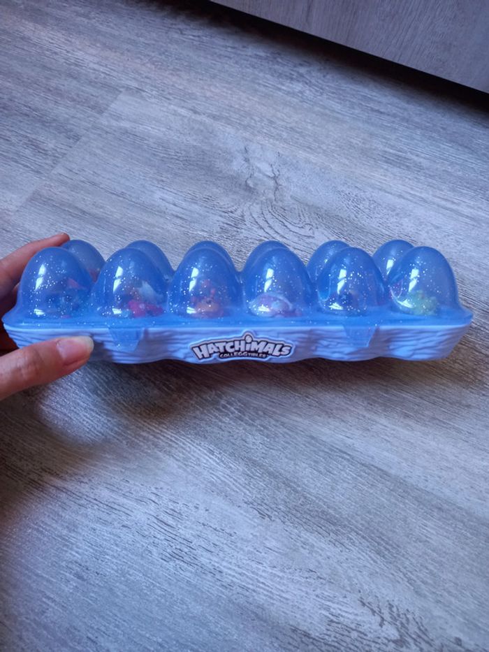 boite oeuf bleu hatchimals avec 12 hatchimals - photo numéro 4
