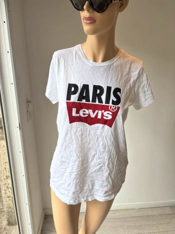Tee-shirts Lévis femme