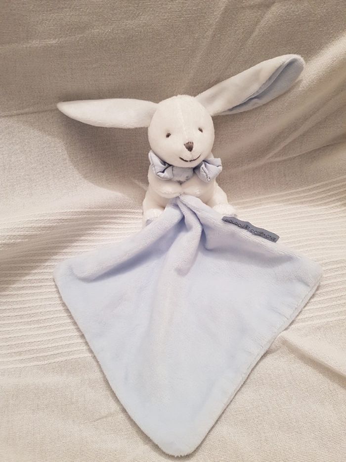 Doudou lapin mouchoir bleu Doudou et compagnie