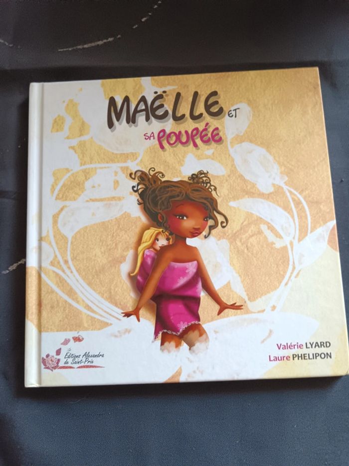 Livre Maëlle et sa poupée