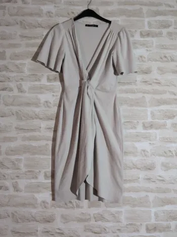 Robe Zara - Taille M - Élégante & Classe - Touché style daim