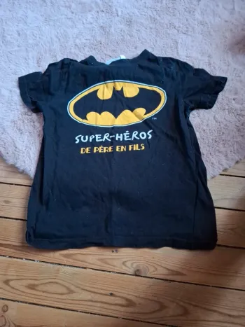 Tshirt batman taille 8 ans