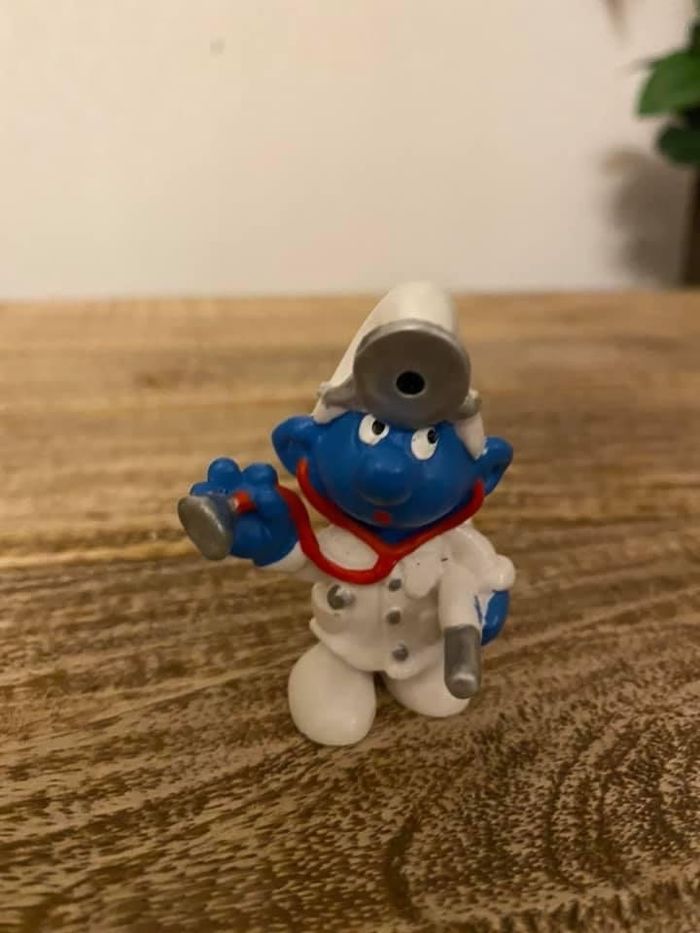 Figurine Schtroumpf docteur neuve schleich