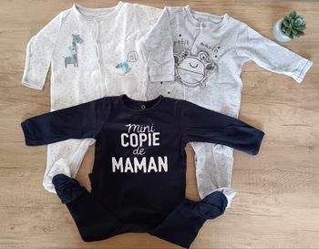 Lot 3 pyjamas