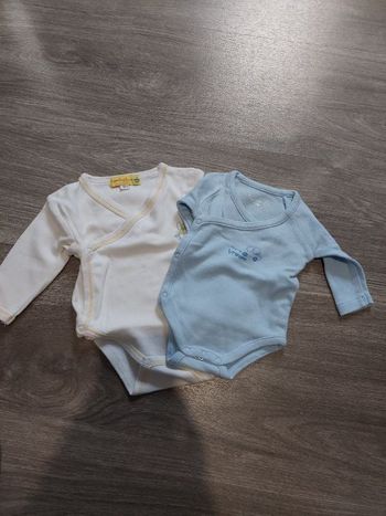 Lot bodys bébé garcon