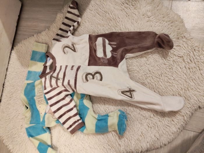 Lot 1 mois et du 3 mois offert