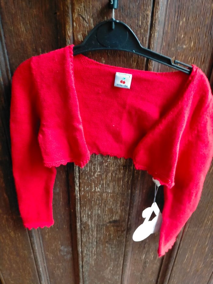 Boléro Sanmar neuf 4 ans