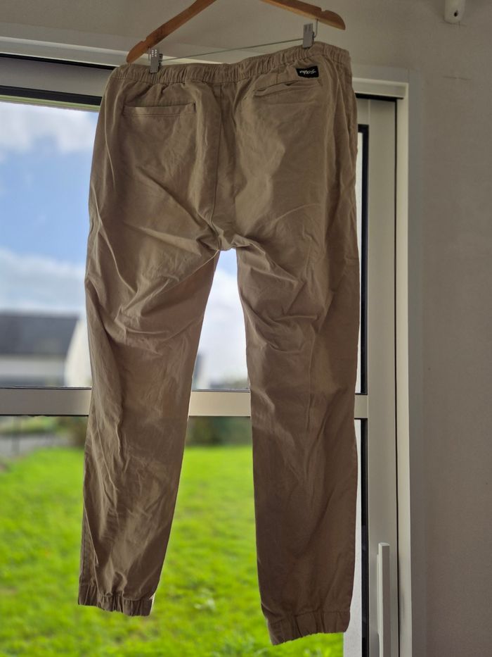 Pantalon beige - photo numéro 2