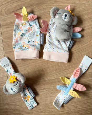 Hochets pieds et mains neuf Vertbaudet