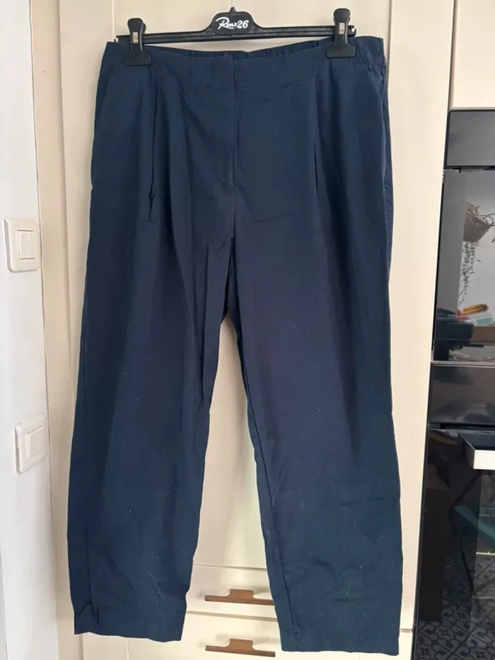 Pantalon carotte Monki taille 44