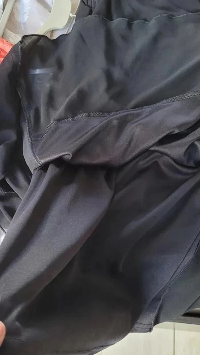 Robe noire - photo numéro 6