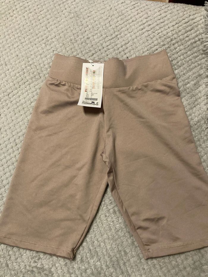 Cycliste sport taupe neuf amisu taille xs