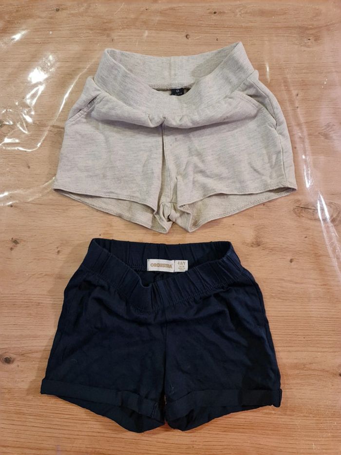 Lot 2 shorts 4 ans