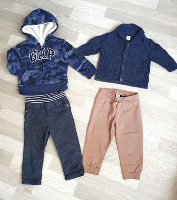 Lot de vêtements automne  hiver garçon 12/18 mois