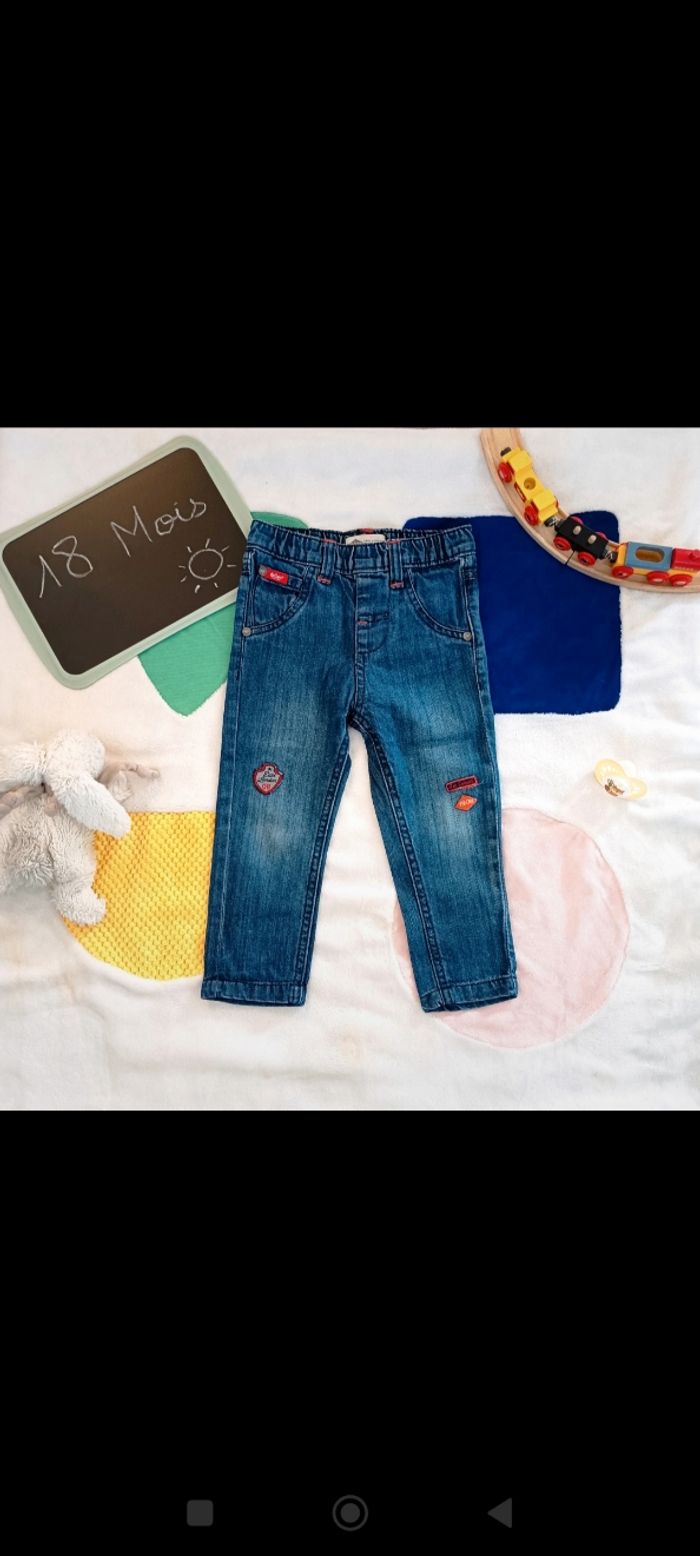 Jean Lee Cooper très bon état 18 mois