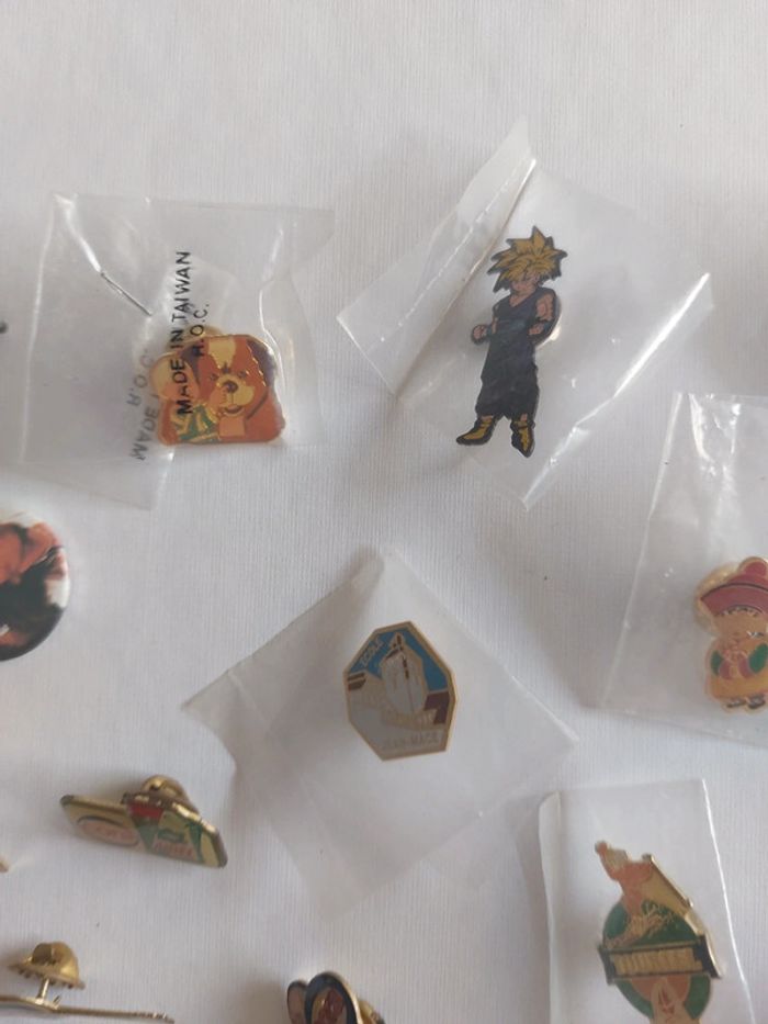 Lot de pin's - photo numéro 8
