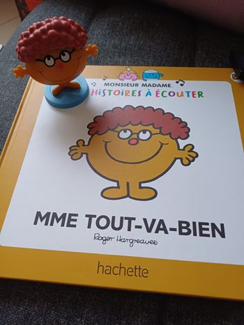 Livre+figurine Mme Tout-va-bien