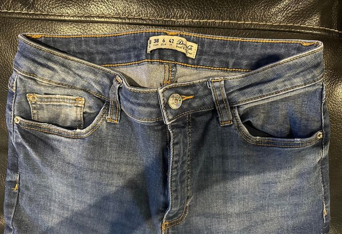 Jean troué Primark - photo numéro 2
