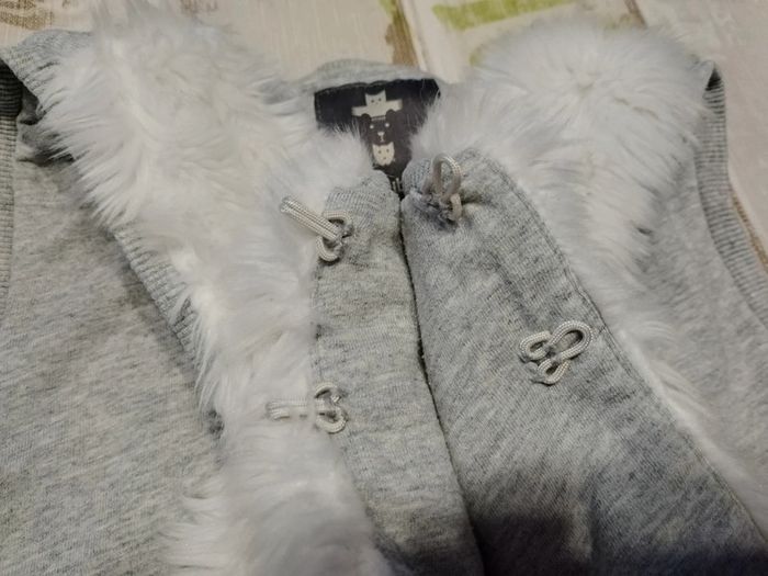 Veste blanche et grise - photo numéro 4