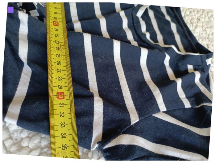 Haut rayé bleu marine noué devant mignon rayures crop top - photo numéro 2