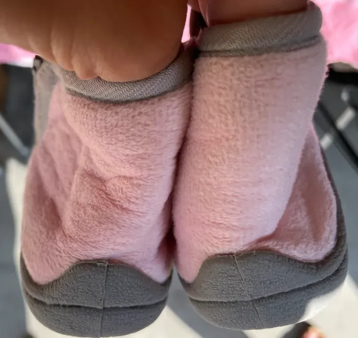Chaussons fille taille 23 - photo numéro 3