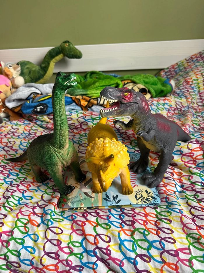 Lot 3 dinosaures