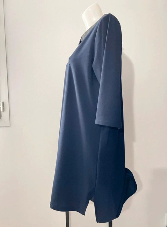 Robe bleue marine - photo numéro 4