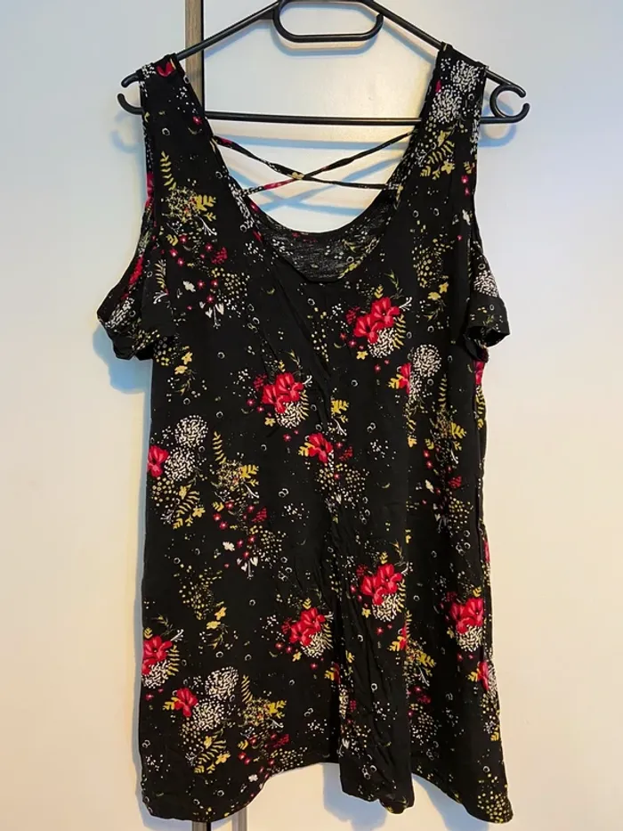 Top fleuri noir XL - photo numéro 4
